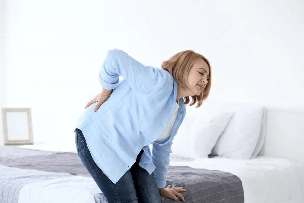 כאבים בגב התחתון יכולים להיות מטרד. ניתן לפתור את בעיות הגב בעזרת שימוש במכשיר הבי קיור לייזר